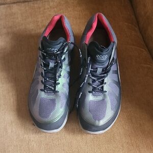 Ecco Gray  Sneakers with Modern Design